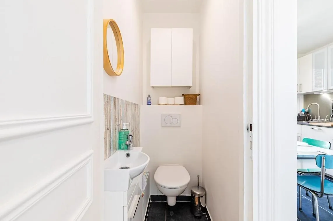 Guestready - Lovely Retreat Near The Eiffel Tower Parijs 0*,  Frankrijk